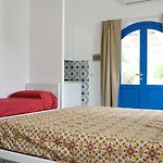 Calanave 10 Aparthotel Ventotene